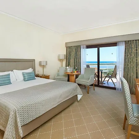 Quinta Do Country Club Hotel