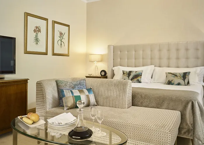 湖滨庄园酒店 5*